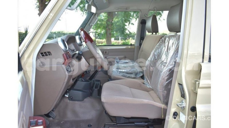 Big with watermark toyota land cruiser conakry import dubai 4151