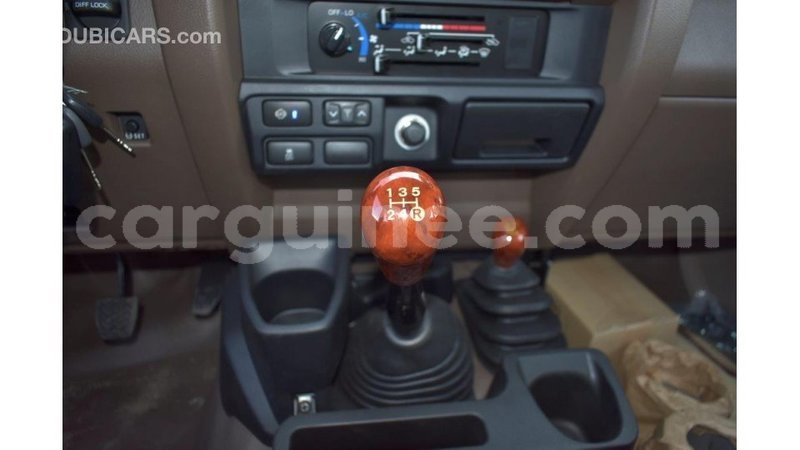 Big with watermark toyota land cruiser conakry import dubai 4151