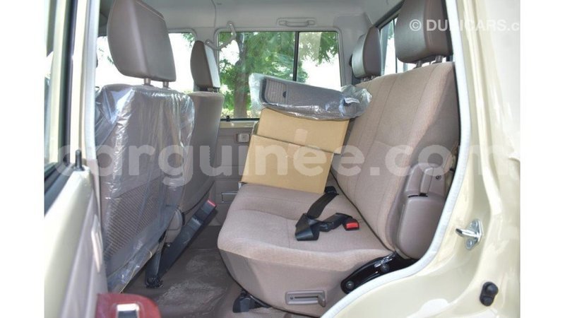 Big with watermark toyota land cruiser conakry import dubai 4151
