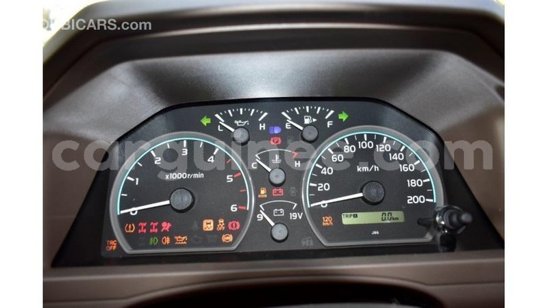 Big with watermark toyota land cruiser conakry import dubai 4151