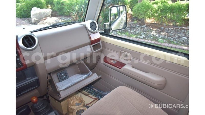 Big with watermark toyota land cruiser conakry import dubai 4151