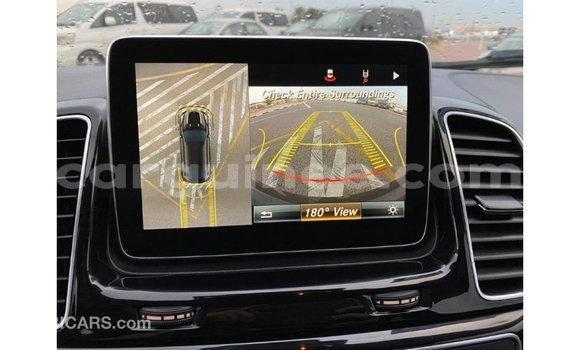 Acheter Import Voiture Mercedes-Benz GLE Noir à Import - Dubai, Conakry Acheter Import Voiture Mercedes-Benz GLE Noir à Import - Dubai, Conakry