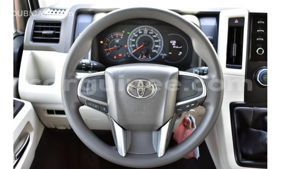 Buy Import Toyota Hiace White Car in Import - Dubai in Conakry Buy Import Toyota Hiace White Car in Import - Dubai in Conakry