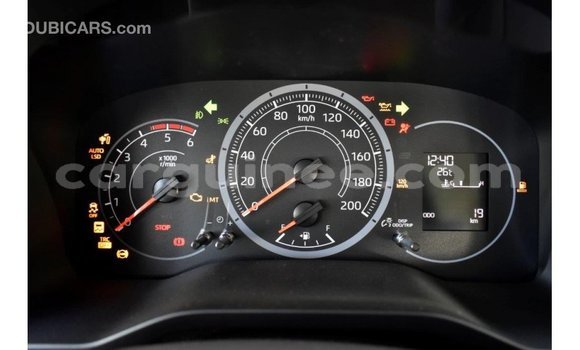 Buy Import Toyota Hiace White Car in Import - Dubai in Conakry Buy Import Toyota Hiace White Car in Import - Dubai in Conakry