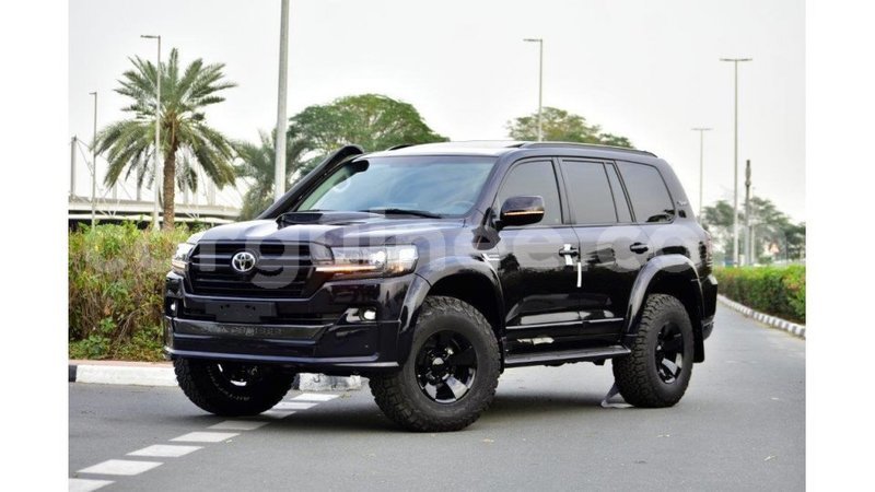 Big with watermark toyota land cruiser conakry import dubai 4159