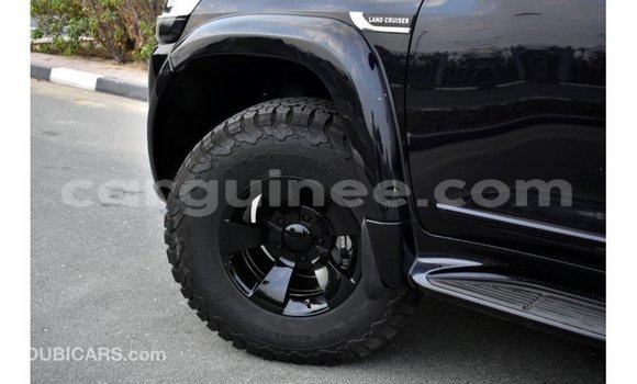Buy Import Toyota Land Cruiser Black Car in Import - Dubai in Conakry Buy Import Toyota Land Cruiser Black Car in Import - Dubai in Conakry