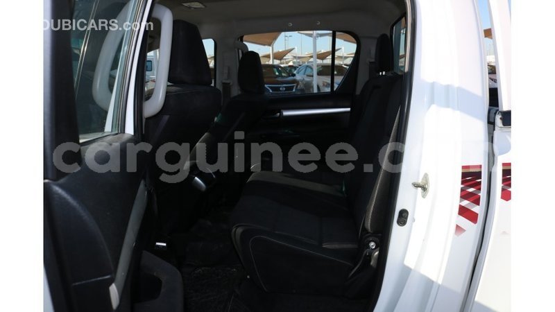 Big with watermark toyota hilux conakry import dubai 4172