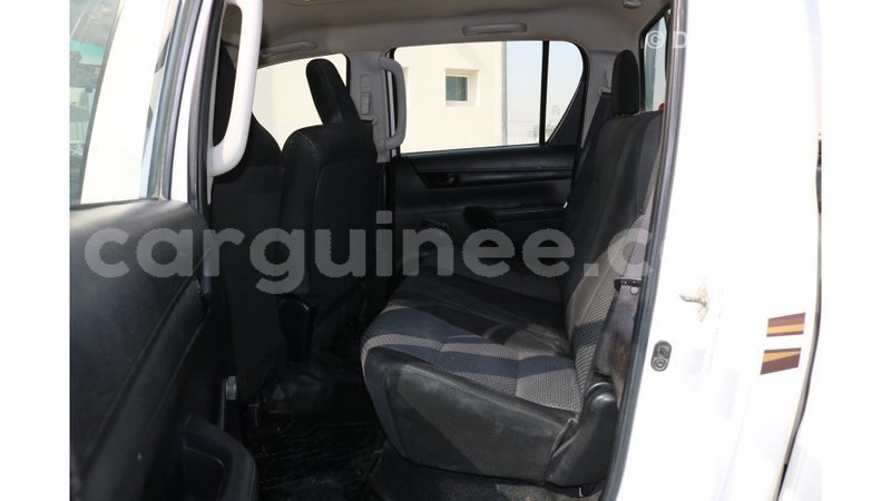 Big with watermark toyota hilux conakry import dubai 4173