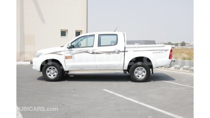 Big with watermark toyota hilux conakry import dubai 4176