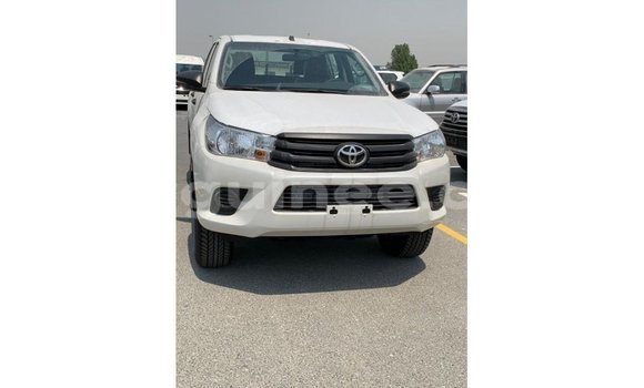 Buy Import Toyota Hilux White Car in Import - Dubai in Conakry Buy Import Toyota Hilux White Car in Import - Dubai in Conakry