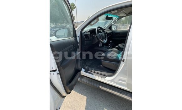 Buy Import Toyota Hilux White Car in Import - Dubai in Conakry Buy Import Toyota Hilux White Car in Import - Dubai in Conakry