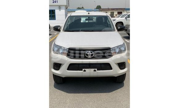 Buy Import Toyota Hilux White Car in Import - Dubai in Conakry Buy Import Toyota Hilux White Car in Import - Dubai in Conakry