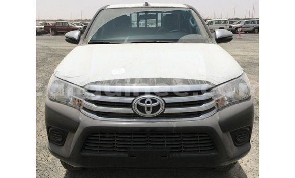 Acheter Import Voiture Toyota Hilux Noir à Import - Dubai, Conakry Acheter Import Voiture Toyota Hilux Noir à Import - Dubai, Conakry