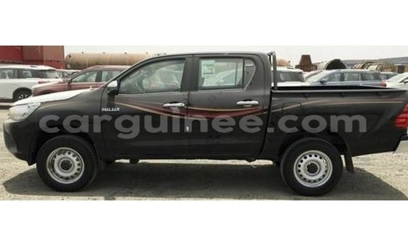Acheter Import Voiture Toyota Hilux Noir à Import - Dubai, Conakry Acheter Import Voiture Toyota Hilux Noir à Import - Dubai, Conakry
