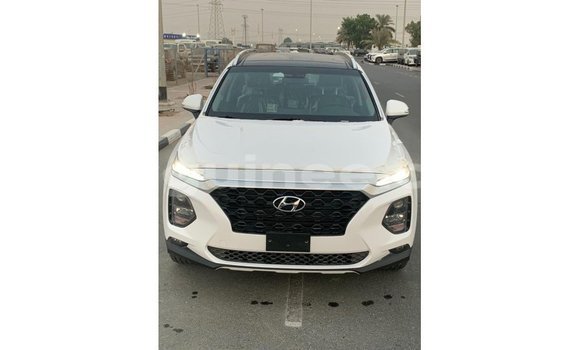 Acheter Import Voiture Hyundai Santa Fe Blanc à Import - Dubai, Conakry Acheter Import Voiture Hyundai Santa Fe Blanc à Import - Dubai, Conakry