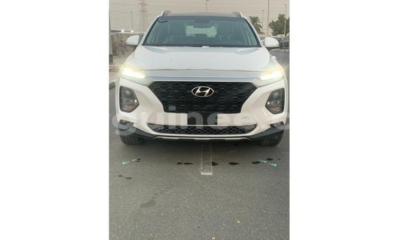 Acheter Import Voiture Hyundai Santa Fe Blanc à Import - Dubai, Conakry Acheter Import Voiture Hyundai Santa Fe Blanc à Import - Dubai, Conakry