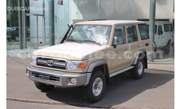 Acheter Import Voiture Toyota Land Cruiser Beige à Import - Dubai, Conakry Acheter Import Voiture Toyota Land Cruiser Beige à Import - Dubai, Conakry