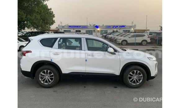 Acheter Import Voiture Hyundai Santa Fe Blanc à Import - Dubai, Conakry Acheter Import Voiture Hyundai Santa Fe Blanc à Import - Dubai, Conakry