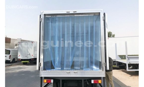 Buy Import Hino 300 Series White Truck in Import - Dubai in Conakry Buy Import Hino 300 Series White Truck in Import - Dubai in Conakry