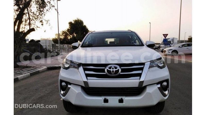 Big with watermark toyota fortuner conakry import dubai 4210
