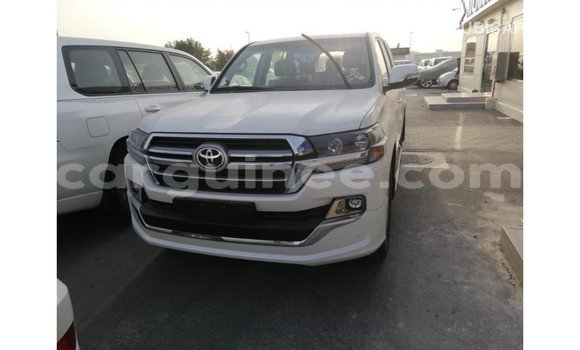 Buy Import Toyota Land Cruiser White Car in Import - Dubai in Conakry Buy Import Toyota Land Cruiser White Car in Import - Dubai in Conakry