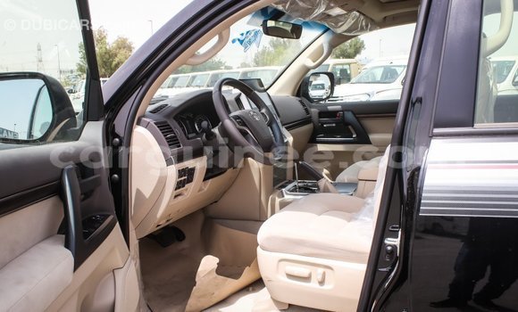 Buy Import Toyota Land Cruiser Black Car in Import - Dubai in Conakry Buy Import Toyota Land Cruiser Black Car in Import - Dubai in Conakry