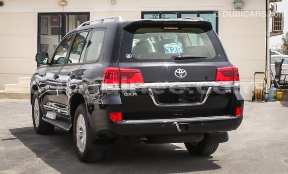 Buy Import Toyota Land Cruiser Black Car in Import - Dubai in Conakry Buy Import Toyota Land Cruiser Black Car in Import - Dubai in Conakry
