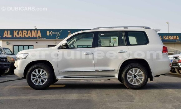Buy Import Toyota Land Cruiser White Car in Import - Dubai in Conakry Buy Import Toyota Land Cruiser White Car in Import - Dubai in Conakry