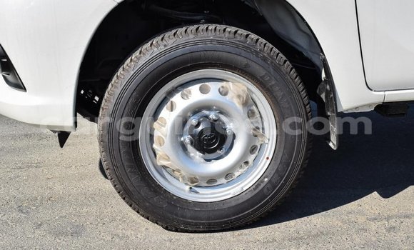 Acheter Import Voiture Toyota Hilux Blanc à Import - Dubai, Conakry Acheter Import Voiture Toyota Hilux Blanc à Import - Dubai, Conakry