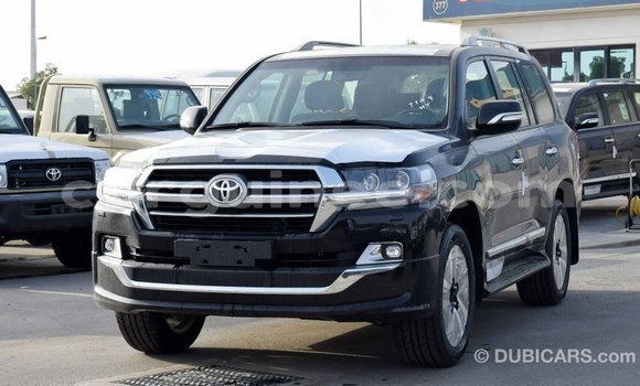Buy Import Toyota Land Cruiser Black Car in Import - Dubai in Conakry Buy Import Toyota Land Cruiser Black Car in Import - Dubai in Conakry