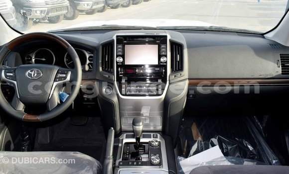 Buy Import Toyota Land Cruiser Black Car in Import - Dubai in Conakry Buy Import Toyota Land Cruiser Black Car in Import - Dubai in Conakry