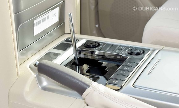 Acheter Import Voiture Toyota Land Cruiser Blanc à Import - Dubai, Conakry Acheter Import Voiture Toyota Land Cruiser Blanc à Import - Dubai, Conakry