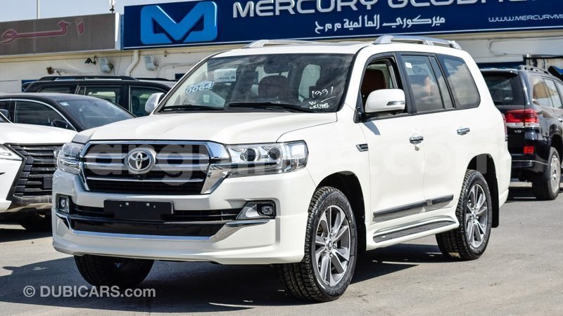 Big with watermark toyota land cruiser conakry import dubai 4248