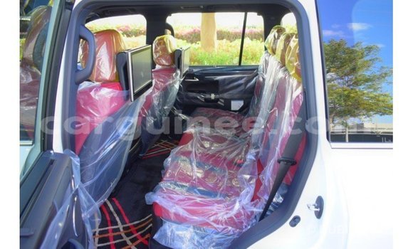 Buy Import Lexus LX White Car in Import - Dubai in Conakry Buy Import Lexus LX White Car in Import - Dubai in Conakry
