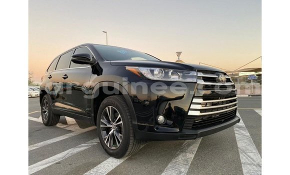 Acheter Import Voiture Toyota Highlander Noir à Import - Dubai, Conakry Acheter Import Voiture Toyota Highlander Noir à Import - Dubai, Conakry