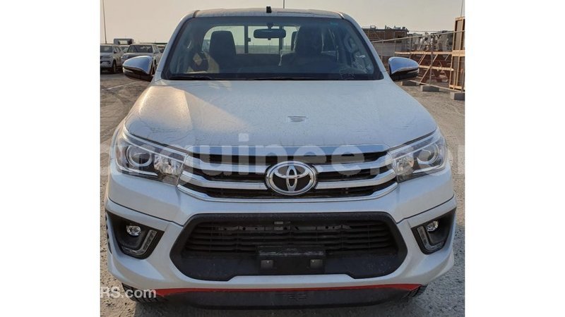 Big with watermark toyota hilux conakry import dubai 4258