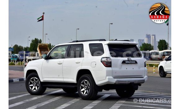 Buy Import Toyota 4Runner White Car in Import - Dubai in Conakry Buy Import Toyota 4Runner White Car in Import - Dubai in Conakry