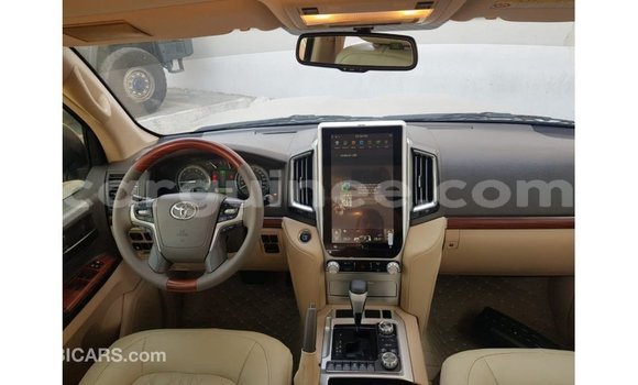 Buy Import Toyota Land Cruiser Other Car in Import - Dubai in Conakry Buy Import Toyota Land Cruiser Other Car in Import - Dubai in Conakry