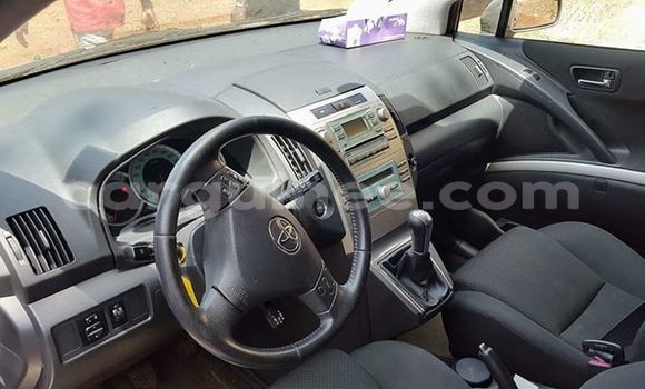 Acheter Occasion Voiture Toyota Verso Gris à Kankan, Kankan Acheter Occasion Voiture Toyota Verso Gris à Kankan, Kankan