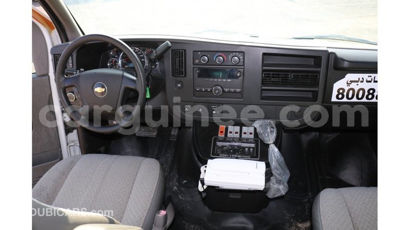 Big with watermark chevrolet express conakry import dubai 4263
