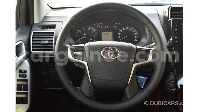 Big with watermark toyota prado conakry import dubai 4265