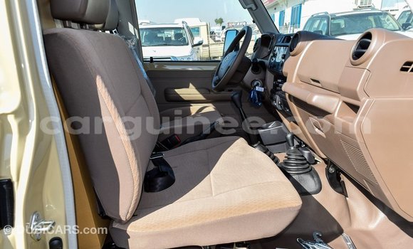 Buy Import Toyota Land Cruiser Beige Car in Import - Dubai in Conakry Buy Import Toyota Land Cruiser Beige Car in Import - Dubai in Conakry