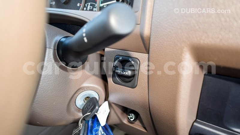 Big with watermark toyota land cruiser conakry import dubai 4266