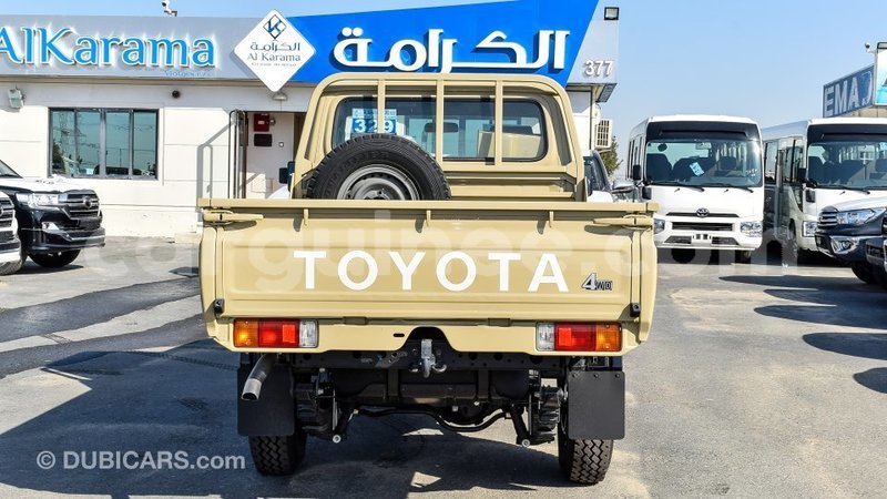 Big with watermark toyota land cruiser conakry import dubai 4266