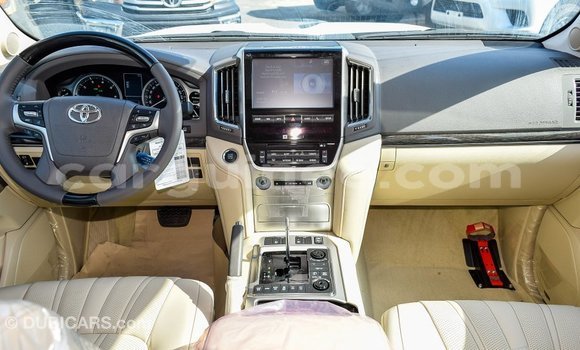 Buy Import Toyota Land Cruiser Black Car in Import - Dubai in Conakry Buy Import Toyota Land Cruiser Black Car in Import - Dubai in Conakry