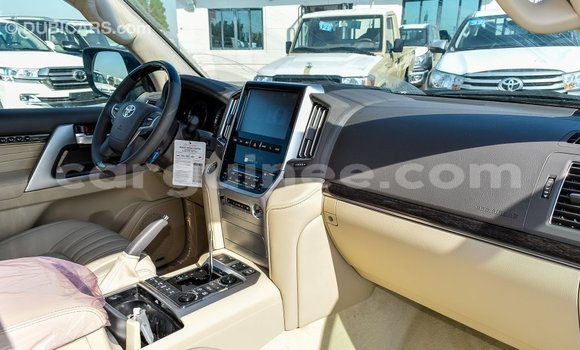 Buy Import Toyota Land Cruiser Black Car in Import - Dubai in Conakry Buy Import Toyota Land Cruiser Black Car in Import - Dubai in Conakry