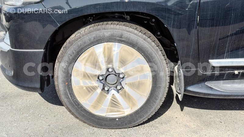 Big with watermark toyota land cruiser conakry import dubai 4268