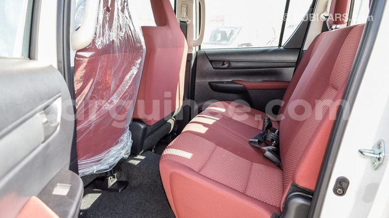 Big with watermark toyota hilux conakry import dubai 4270