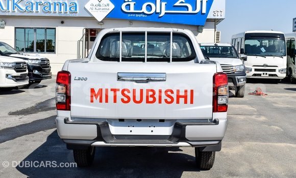Acheter Import Voiture Mitsubishi L200 Blanc à Import - Dubai, Conakry Acheter Import Voiture Mitsubishi L200 Blanc à Import - Dubai, Conakry