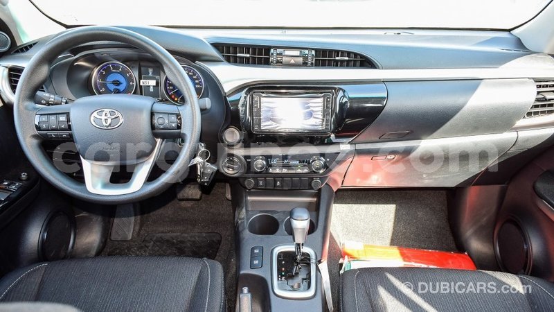 Big with watermark toyota hilux conakry import dubai 4273